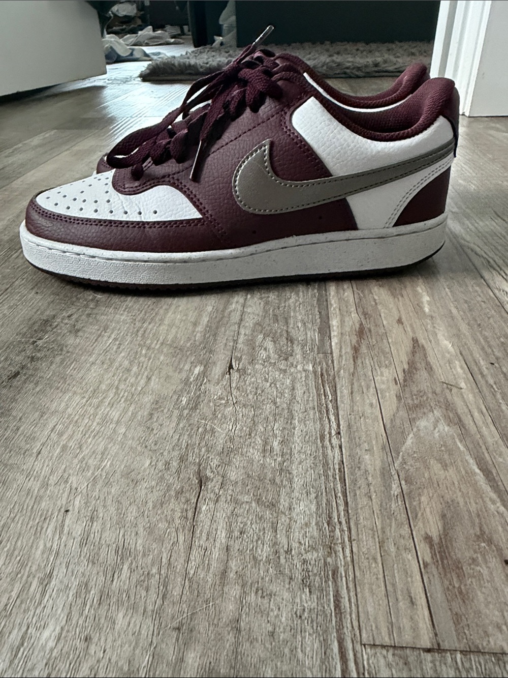 Nike Air womens- Maroon/White/silver